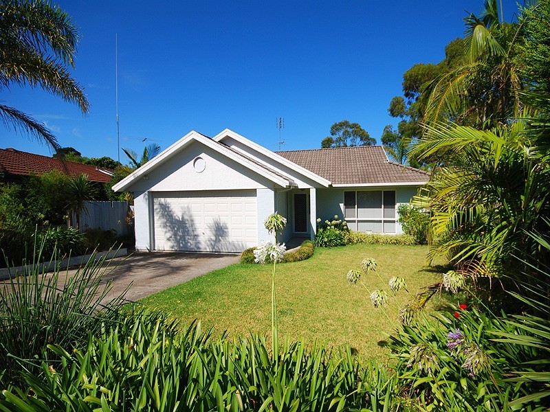 15 Lowe Place, Kariong NSW 2250