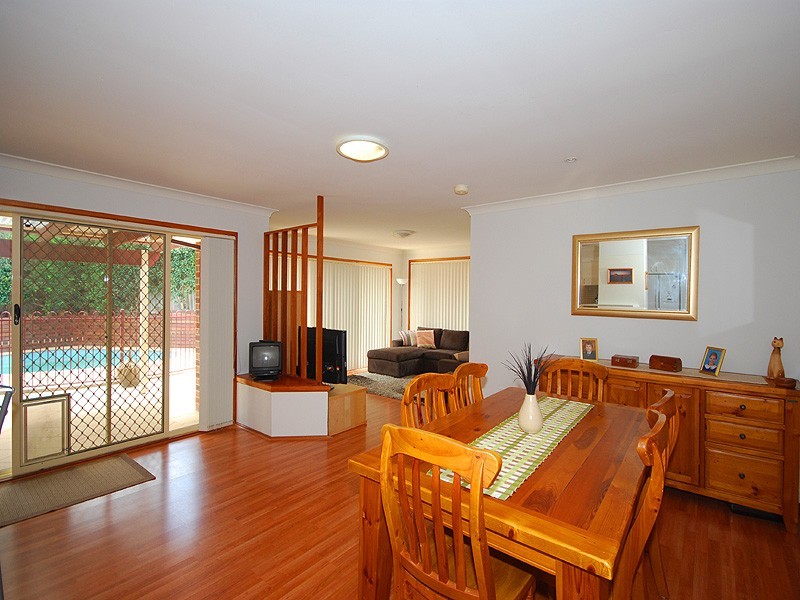 15 Graham Place, Kariong NSW 2250