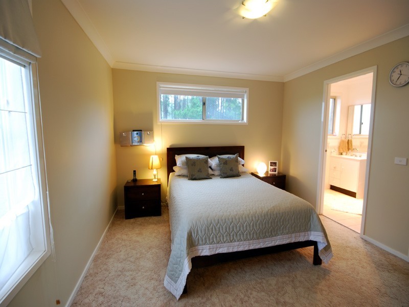 24 Fox Cl, Kariong NSW 2250