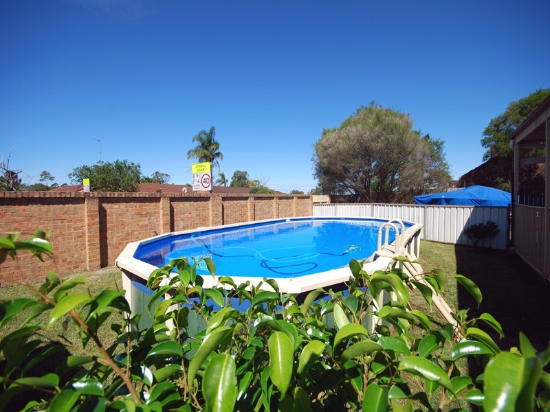 1 Foster Close, Kariong NSW 2250