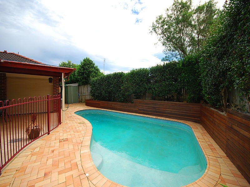 15 Graham Place, Kariong NSW 2250