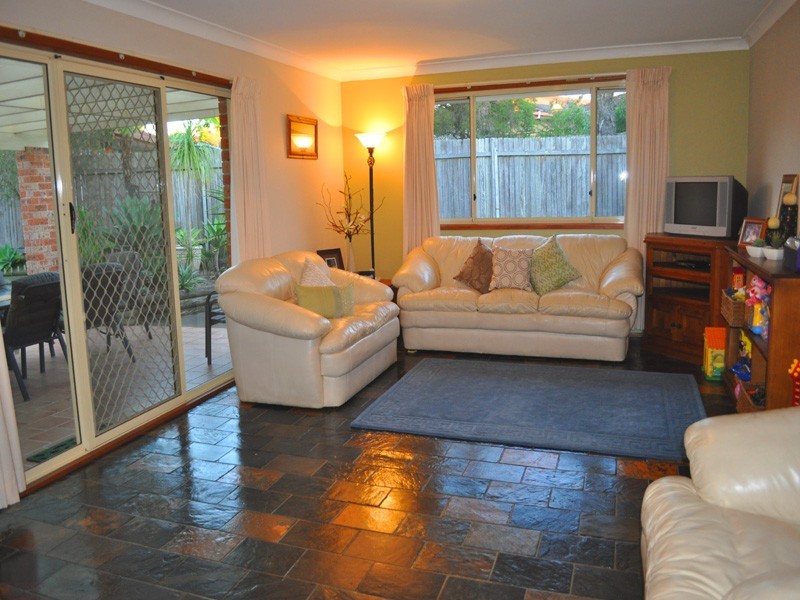 6 Hempstalk Crescent, Kariong NSW 2250