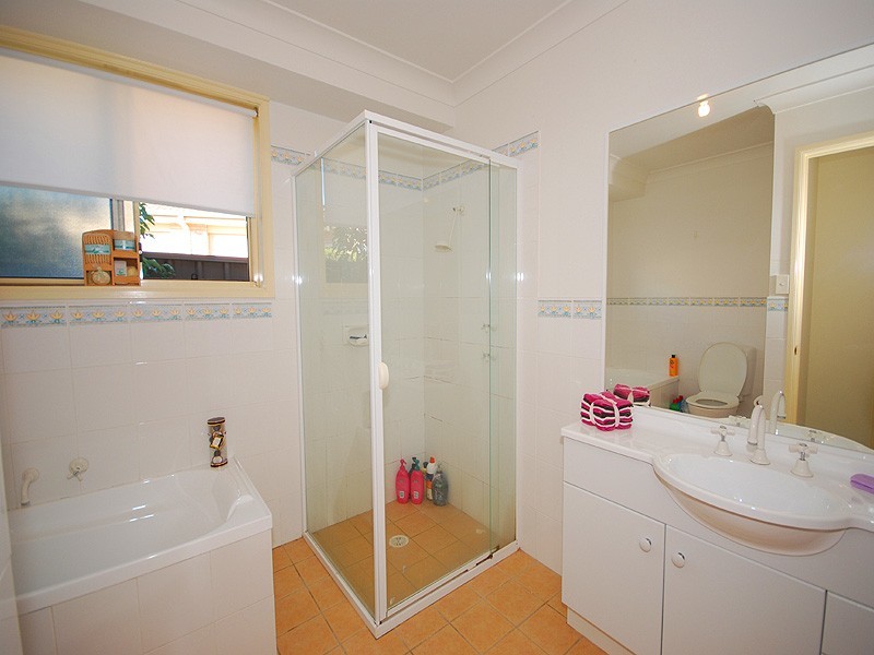 1/10 Arunta Avenue, Kariong NSW 2250