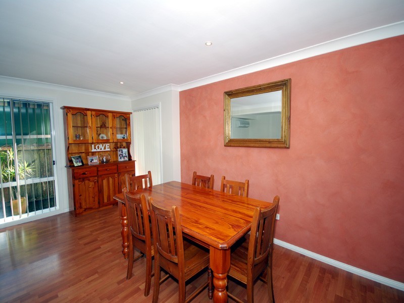 4 Hempstalk Cr, Kariong NSW 2250