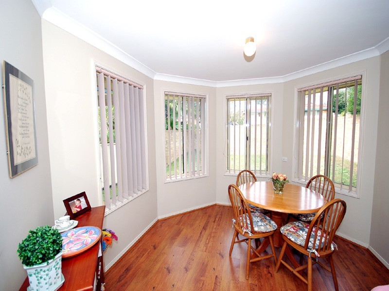 2/23 Cebalo Place, Kariong NSW 2250