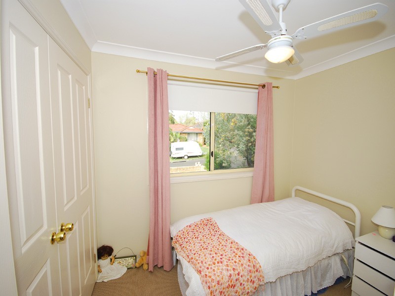 2/23 Cebalo Place, Kariong NSW 2250