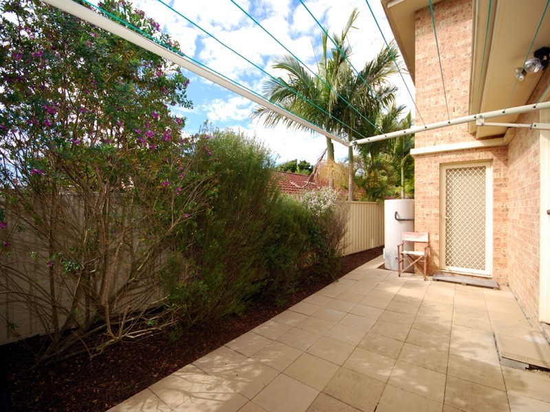 2/23 Cebalo Place, Kariong NSW 2250
