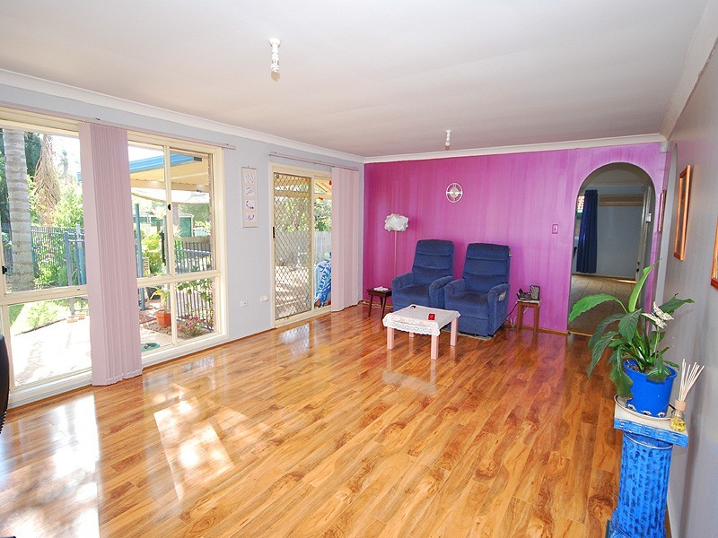 17 Turnbull Ave, Kariong NSW 2250