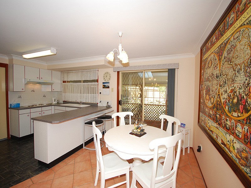 2/144 Langford Dr, Kariong NSW 2250