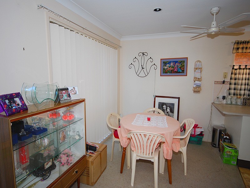 2/27 Milyerra Rd, Kariong NSW 2250
