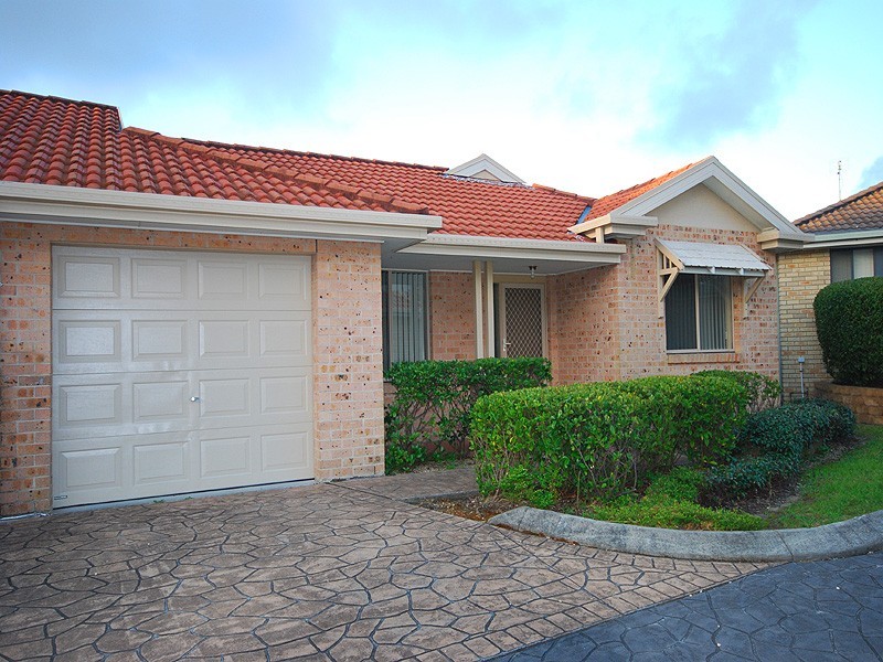 8/10 Arunta Avenue, Kariong NSW 2250