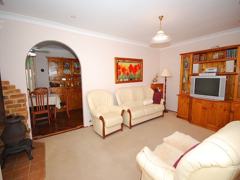 7 Benkari Avenue, Kariong NSW 2250