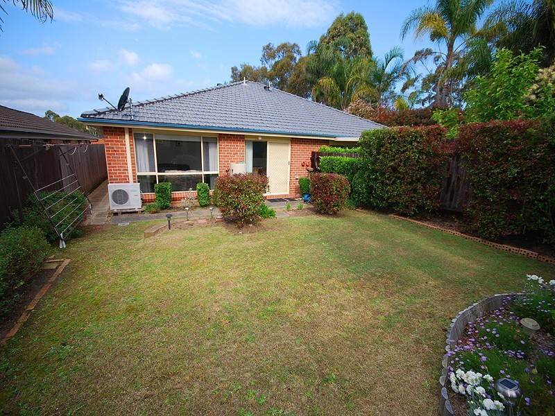 8b Lotter Street, Kariong NSW 2250