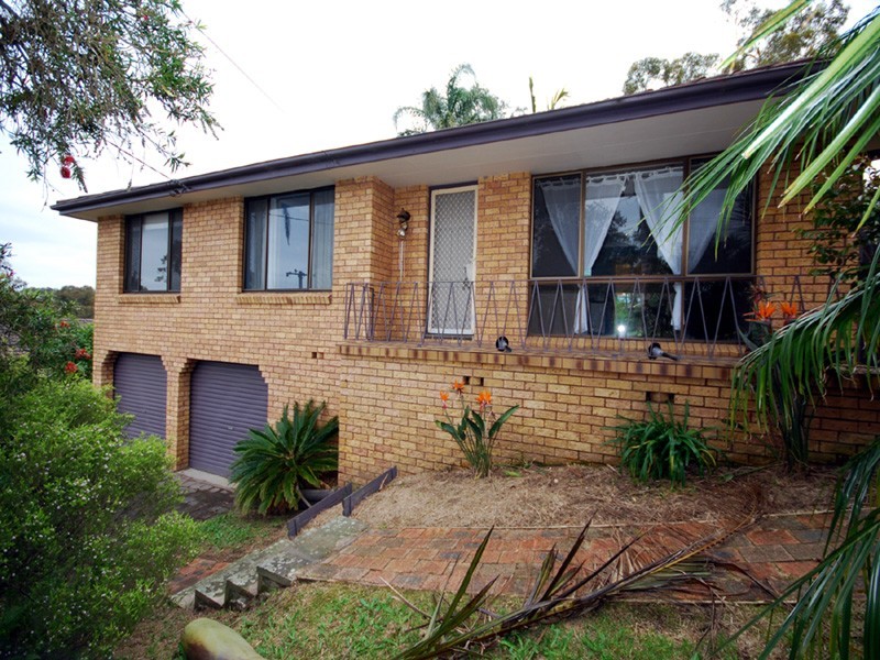 4 Jarrah Dr, Kariong NSW 2250