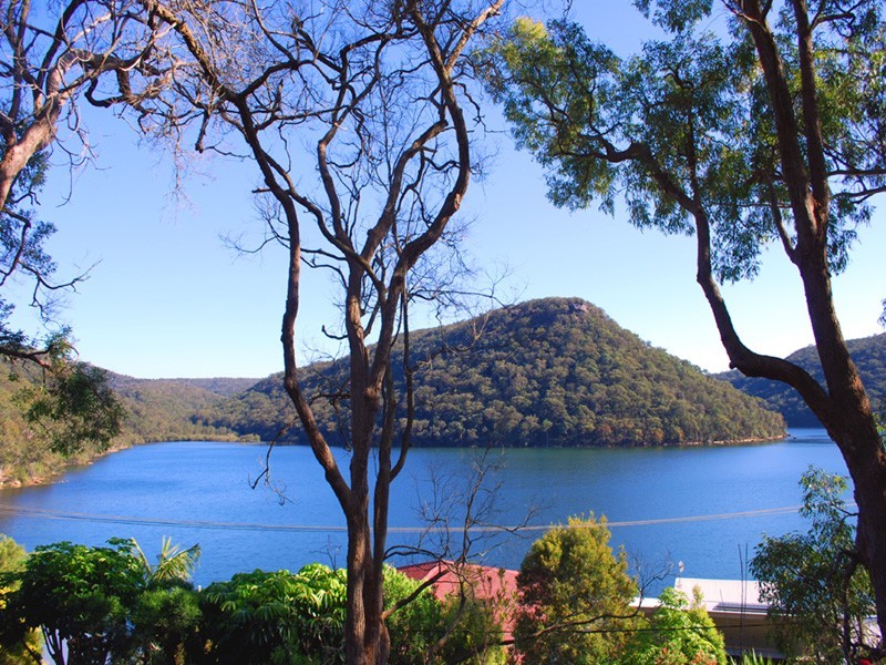 104 Taylor St, Woy Woy Bay NSW 2256