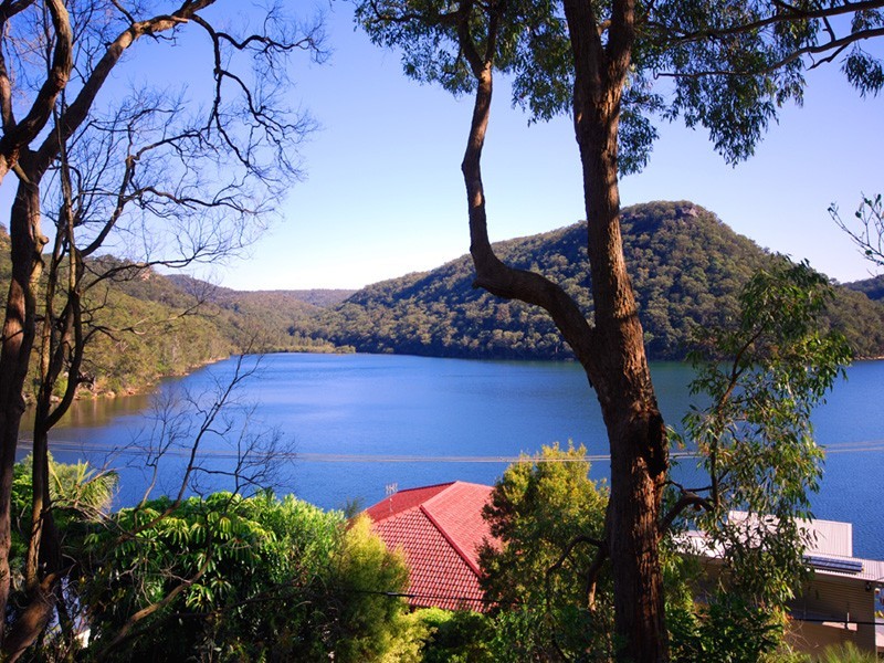 104 Taylor St, Woy Woy Bay NSW 2256