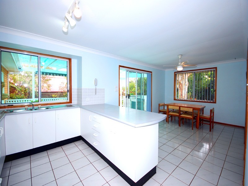 9 Garafalo Rd, Kariong NSW 2250