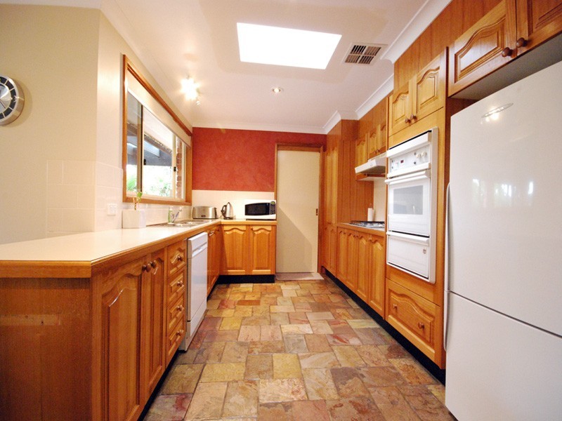 7 Kuch Pl, Kariong NSW 2250