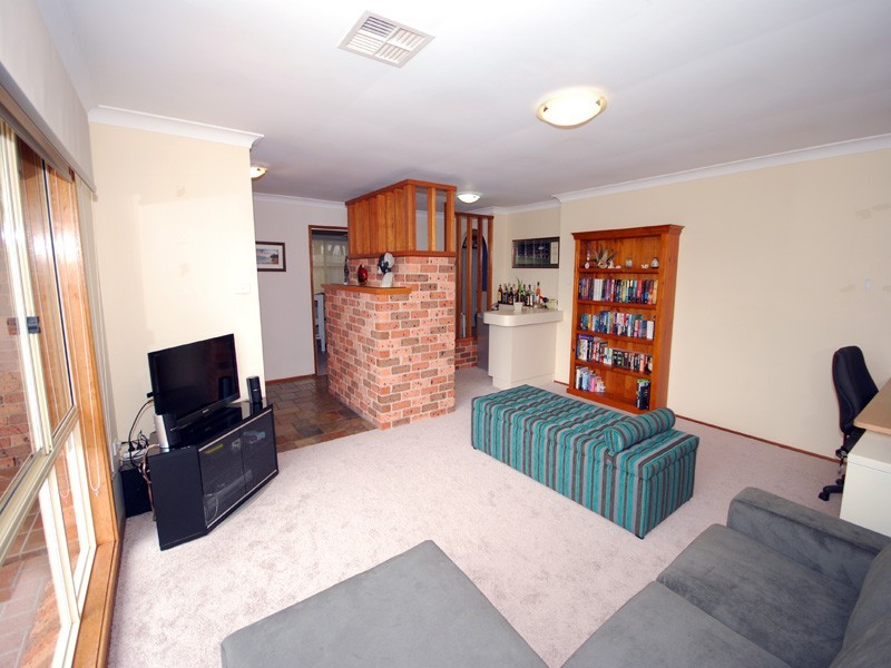 7 Kuch Pl, Kariong NSW 2250