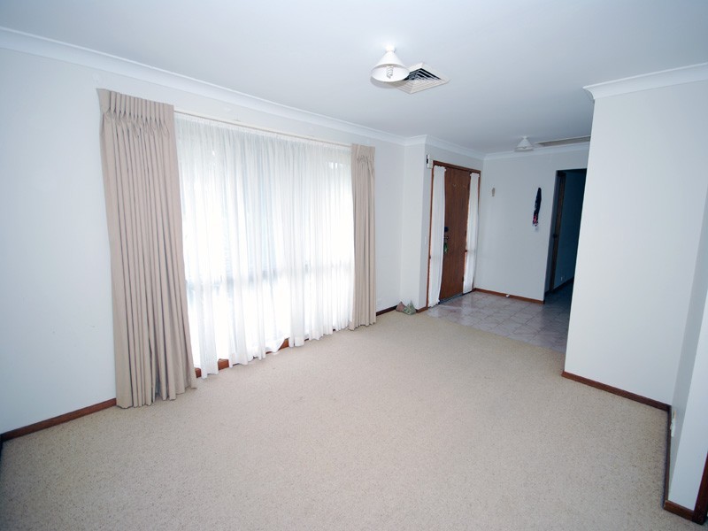 2 Chisholm Close, Kariong NSW 2250