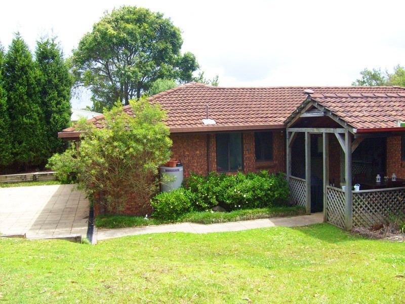 11 Simpson Close, Kariong NSW 2250