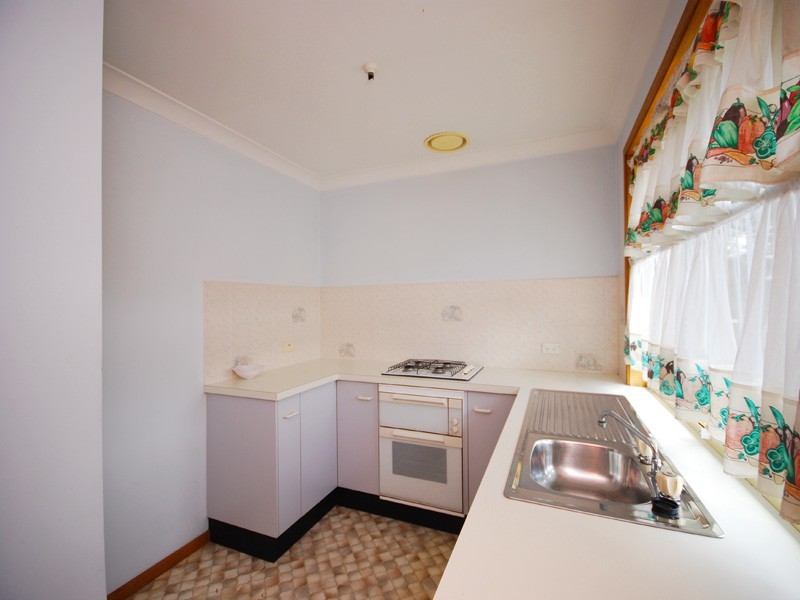 2 Jeffs Close, Kariong NSW 2250