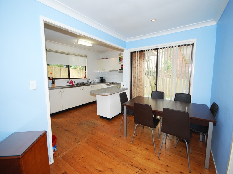 22 Jarrah Dr, Kariong NSW 2250