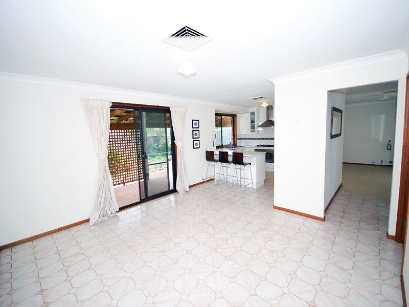 2 Chisholm Close, Kariong NSW 2250