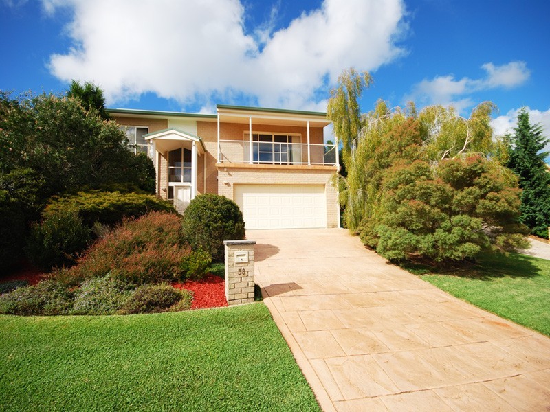 38 Brittany Crescent, Kariong NSW 2250