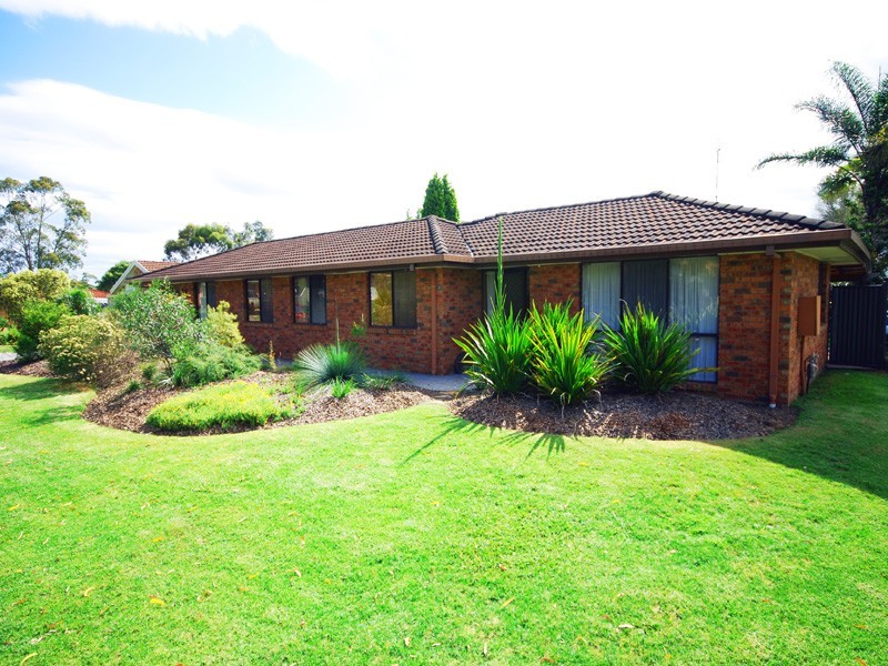 2 Chisholm Close, Kariong NSW 2250