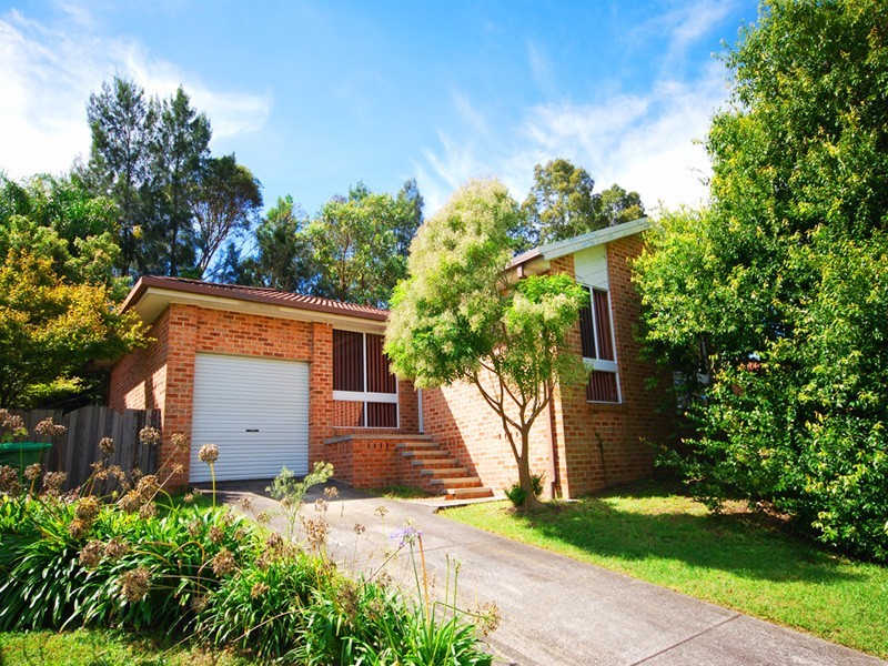 8 Benkari Avenue, Kariong NSW 2250