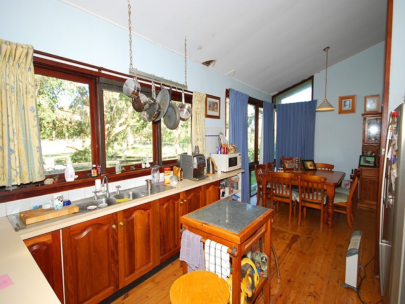 2207 Peats Ridge Road, Calga NSW 2250