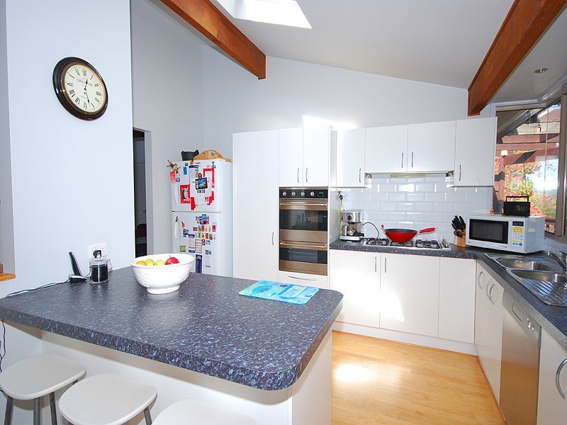 13 Barclay Close, Kariong NSW 2250