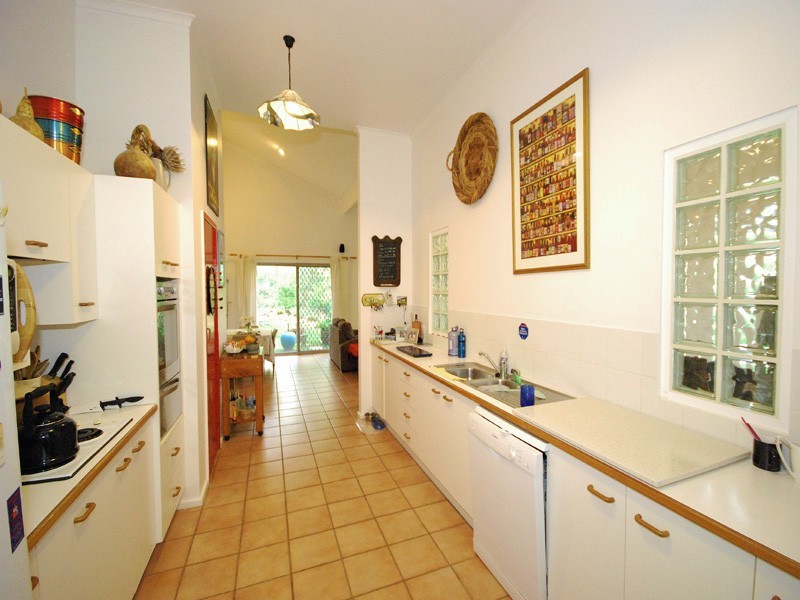 100 Blackbutt Street, Wyoming NSW 2250