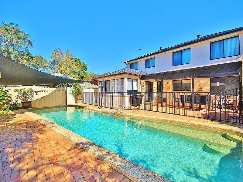 3 Woolybutt Crescent, Erina NSW 2250