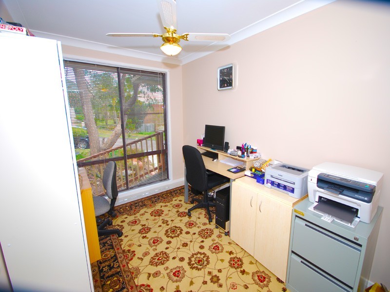 9 Barclay Close, Kariong NSW 2250