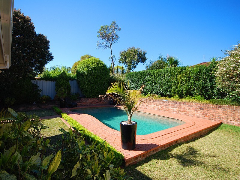 10 Gilford Street, Kariong NSW 2250