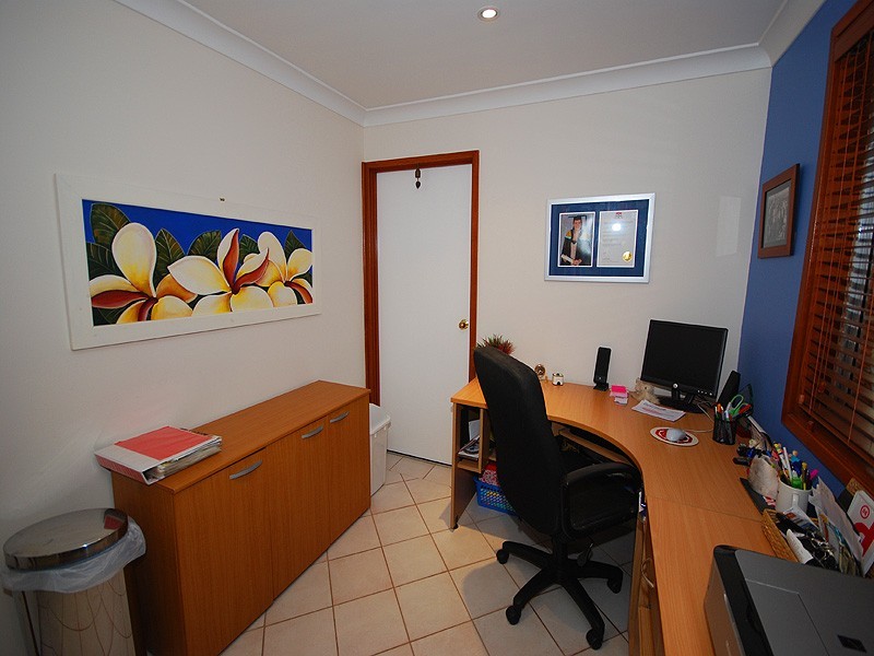 10 Gilford Street, Kariong NSW 2250