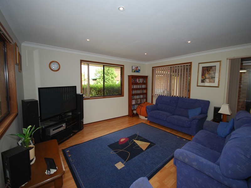 35 Conroy Crescent, Kariong NSW 2250