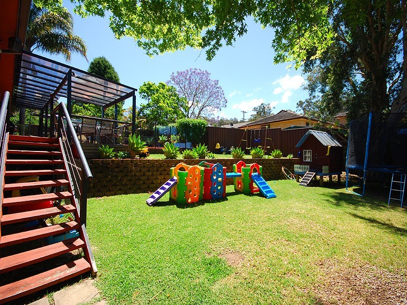 15 Jarrah Drive, Kariong NSW 2250