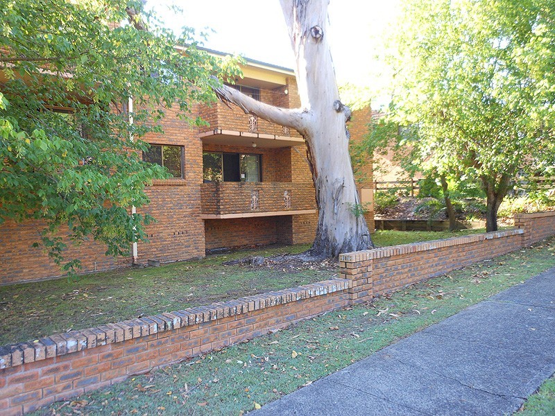 1/205 Albany Street, Point Frederick NSW 2250