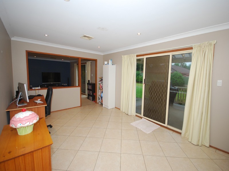 18 Truscott Avenue, Kariong NSW 2250