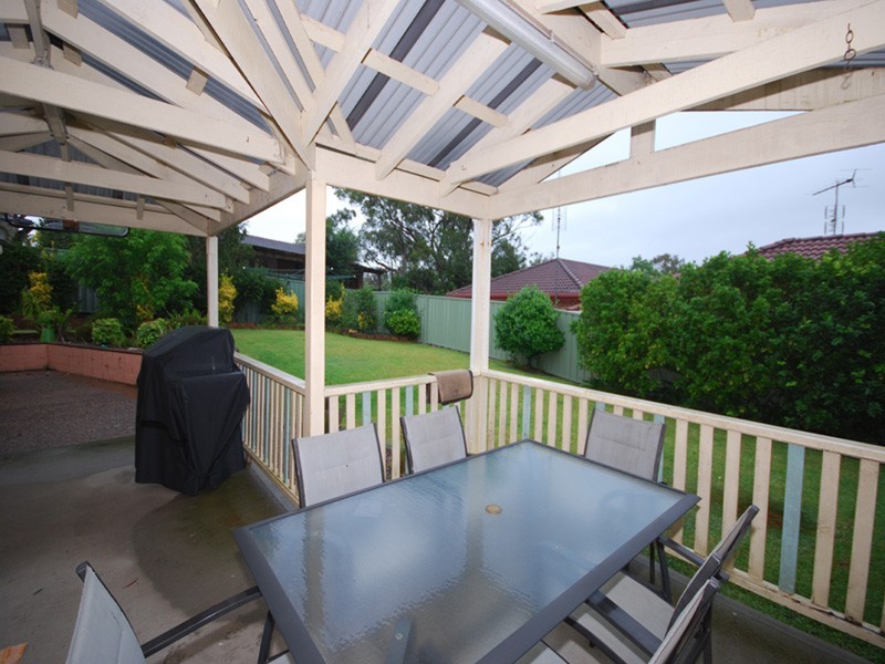 18 Truscott Avenue, Kariong NSW 2250