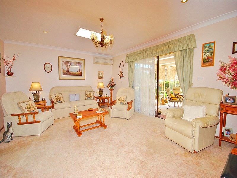 11 Bowie Road, Kariong NSW 2250