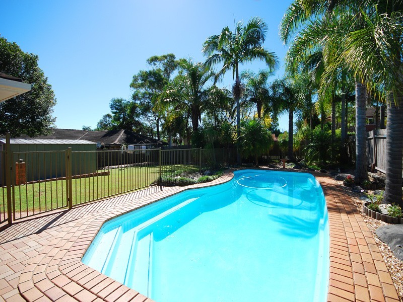 3 Roberta Avenue, Kariong NSW 2250