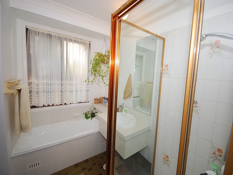 16 Follan Close, Kariong NSW 2250