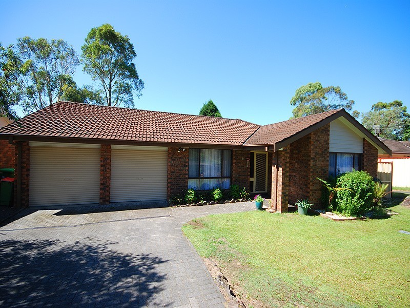 16 Foster Close, Kariong NSW 2250