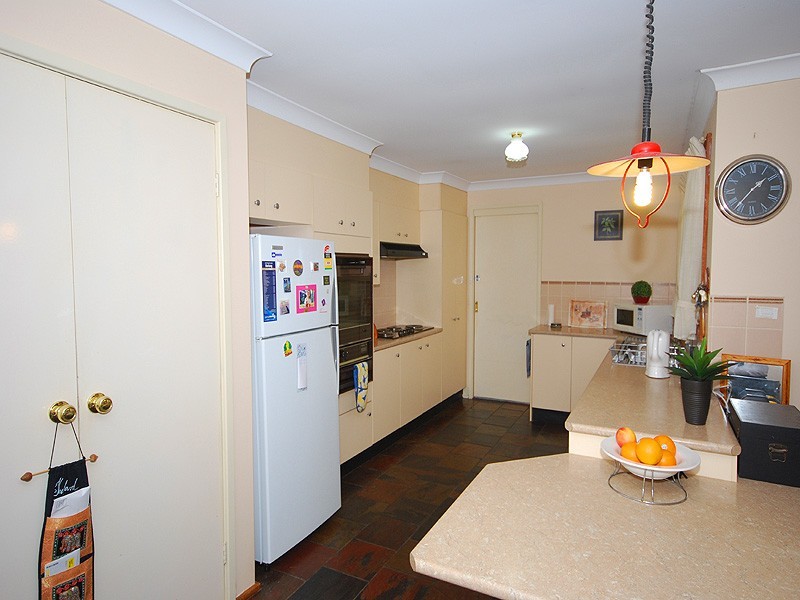 16 Foster Close, Kariong NSW 2250