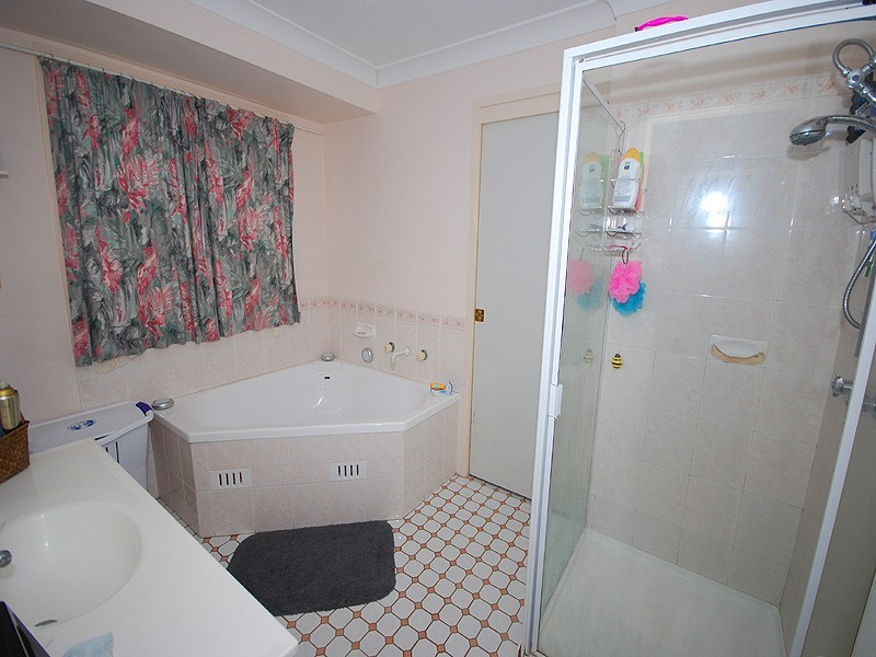 20 Casey Crescent, Kariong NSW 2250