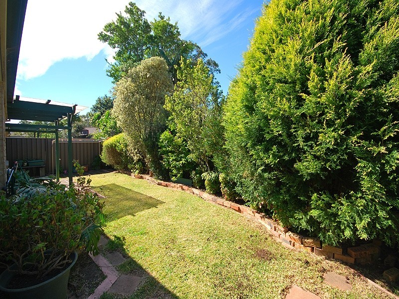 2/10 Arunta Avenue, Kariong NSW 2250